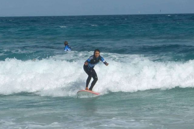 La importancia de aprender a surfear en una escuela, por Poseidón Surf Academy - 1, Foto 1
