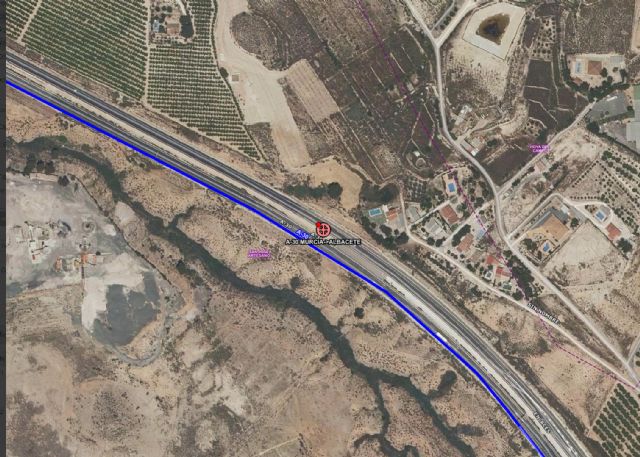 Bomberos del CEIS apagan incendio de vehículo en la A-30 Murcia dirección Albacete - 1, Foto 1