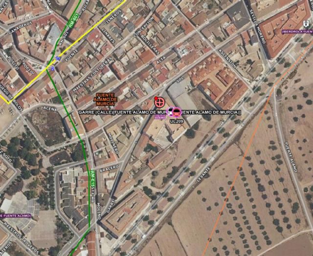 Herido al caer por el hueco del ascensor desde una tercera planta en Fuente Álamo - 1, Foto 1