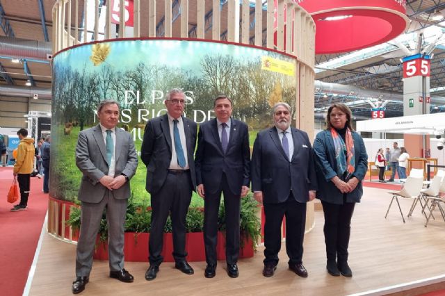 Luis Planas resalta la pujanza del sector agroalimentario de Aragón, que ha incrementado un 9,5 % sus exportaciones - 1, Foto 1