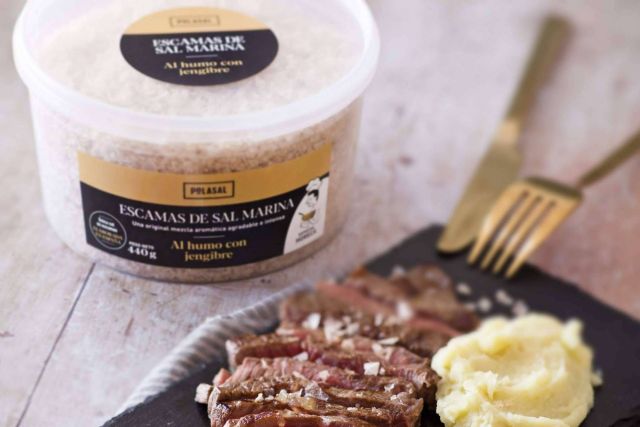 La sal en escamas que ofrece Bras del Port tiene una forma inconfundible y una textura diferencial - 1, Foto 1