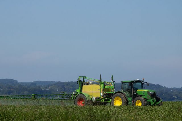 Agricultura, Pesca y Alimentación abona hoy 281 millones de euros a los agricultores por la subida de los fertilizantes - 1, Foto 1