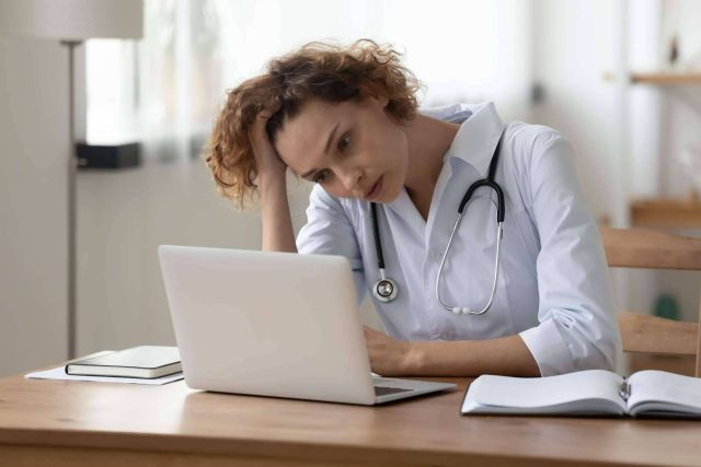 Aquellos que necesitan un terapeuta o profesional de la salud online pueden acceder al servicio eeMindful - 1, Foto 1