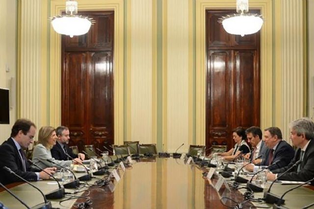 Luis Planas analiza con la comisaria Kyriakides las líneas prioritarias en seguridad alimentaria de la presidencia española - 1, Foto 1