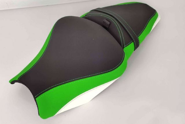 Mejorar la experiencia del conductor de la mano de JM-FUNDAS y sus asientos de moto cómodos - 1, Foto 1