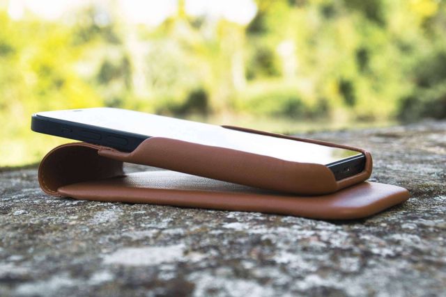 La funda iMagnum para iPhone 14 Pro Max y 14 Pro con Piel Frama - 1, Foto 1