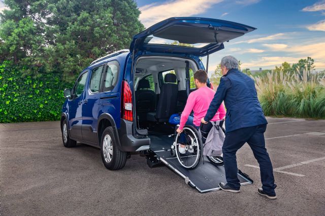 OK Mobility incorpora vehículos adaptados para personas con movilidad reducida a su oferta de movilidad - 1, Foto 1
