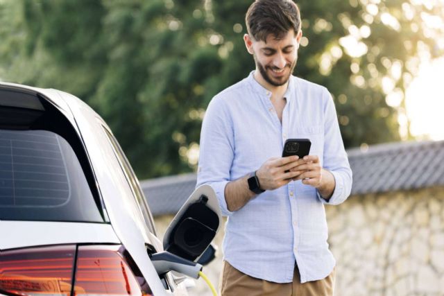 ChargeGuru explica por qué los conductores de vehículos eléctricos eligen cargar en casa - 1, Foto 1