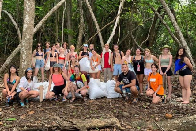 Viajar al extranjero para hacer un voluntariado con animales, de la mano de Cooperatour - 1, Foto 1