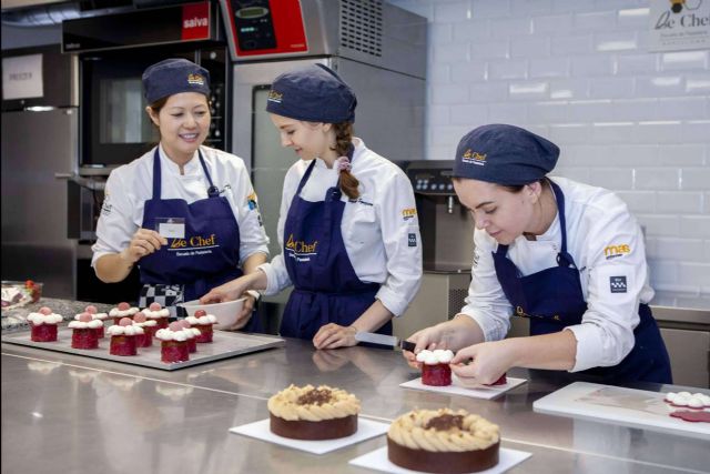 Formarse con los cursos de pastelería en Barcelona de máximo nivel de la mano de Be Chef - 1, Foto 1