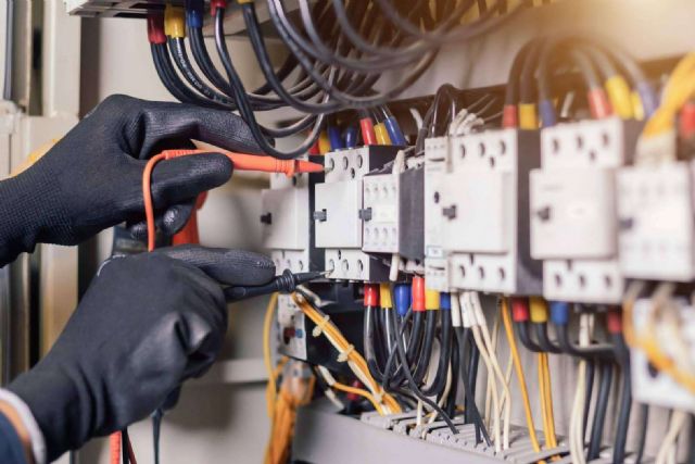 Componentes eléctricos en Swimhome, equipamiento para profesionales de la construcción - 1, Foto 1