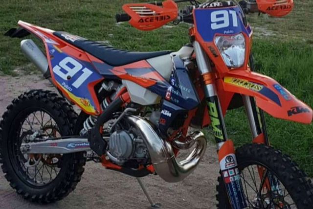 Adhesivos y plásticos para motos off road, con ADHESIVOSEMBARRADOS - 1, Foto 1