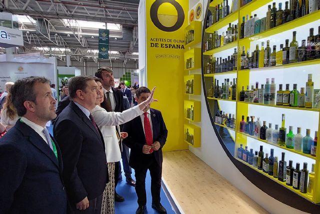 Planas defiende la excelencia del aceite de oliva, un alimento cuya calidad debemos preservar - 1, Foto 1