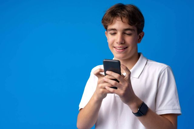 ¿Cómo elegir una tarifa de móvil para niños y adolescentes?, por Suop - 1, Foto 1