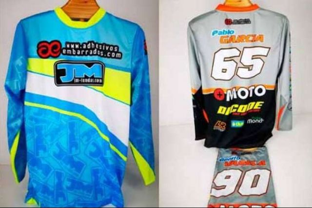 La exclusiva línea de ropa personalizada de ADHESIVOSEMBARRADOS con la que descubrir la pasión del motocross - 1, Foto 1
