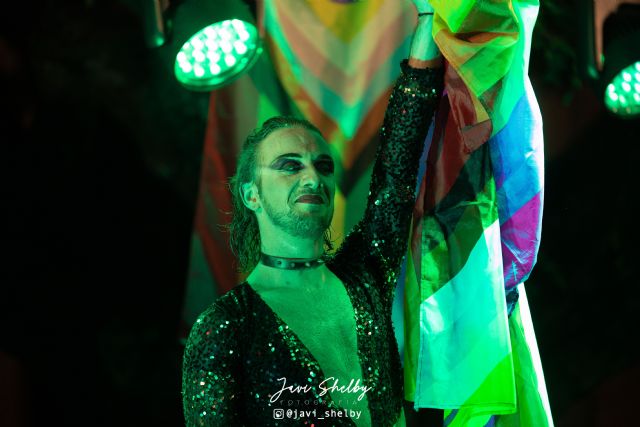 Epntica desafa los fenmenos atmosfricos y llena de color la plaza de Beniel - 3