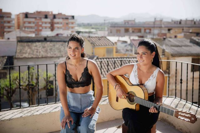 DOYA, las 2 hermanas hispano-francesas que triunfan en Francia, lanzan su single ´No anda sola´ - 1, Foto 1