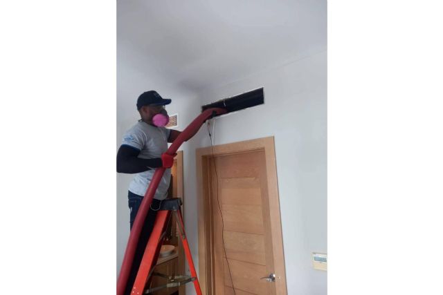 Ducto Limpio se ocupa de la limpieza y desinfección de ductos de aire - 1, Foto 1