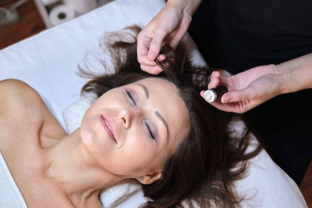 El tratamiento de mesoterapia capilar de Capilar Innovation Clinic, junto a su experto doctor Jesús Mora, para poner fin a la caída del cabello - 1, Foto 1