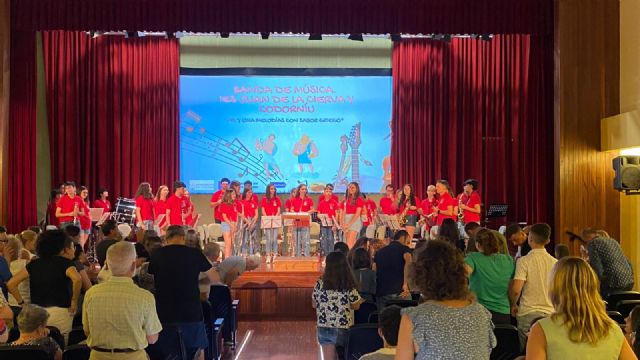 La Banda de Msica del IES Juan de la Cierva y Codornu emociona al pblico con su concierto tras su exitosa participacin en el Festival Internacional de Msica de Xanth - 6