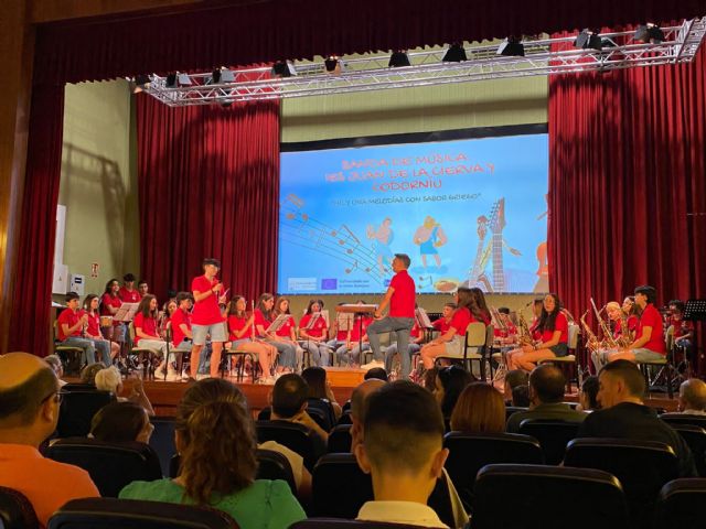 La Banda de Msica del IES Juan de la Cierva y Codornu emociona al pblico con su concierto tras su exitosa participacin en el Festival Internacional de Msica de Xanth - 10