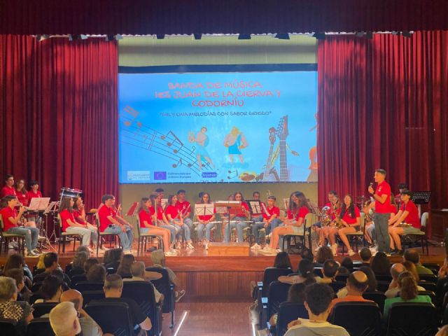 La Banda de Msica del IES Juan de la Cierva y Codornu emociona al pblico con su concierto tras su exitosa participacin en el Festival Internacional de Msica de Xanth - 16