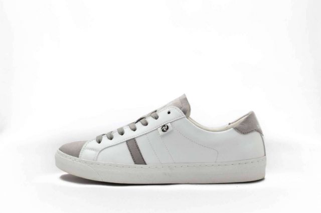 La marca de calzado vegano con valores éticos, saludables y sostenibles - 1, Foto 1