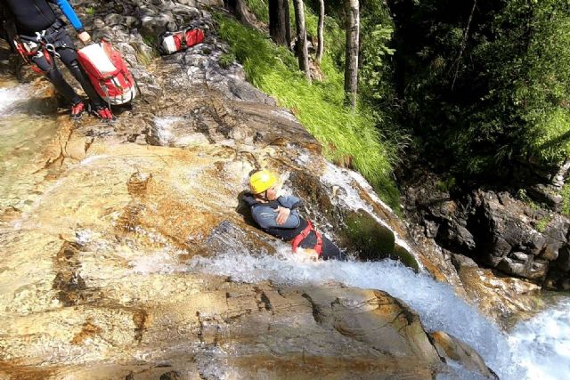 Disfrutar en Sierra de Guara del canyoning, con Canyoning Sierra de Guara - 1, Foto 1