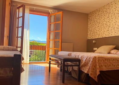 Hotel Esquirol: 8 de cada 10 españoles tiene pensado viajar durante sus vacaciones de verano 2023 - 1, Foto 1