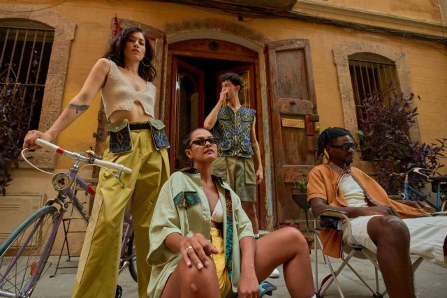 Moda ética atemporal hecha por personas en riesgo de exclusión, de la mano de Diambaar - 1, Foto 1