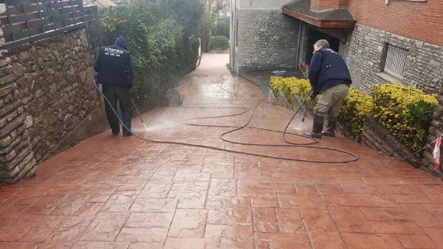 PAVIANDRES explora diversas aplicaciones del hormigón impreso en la decoración de espacios exteriores - 1, Foto 1