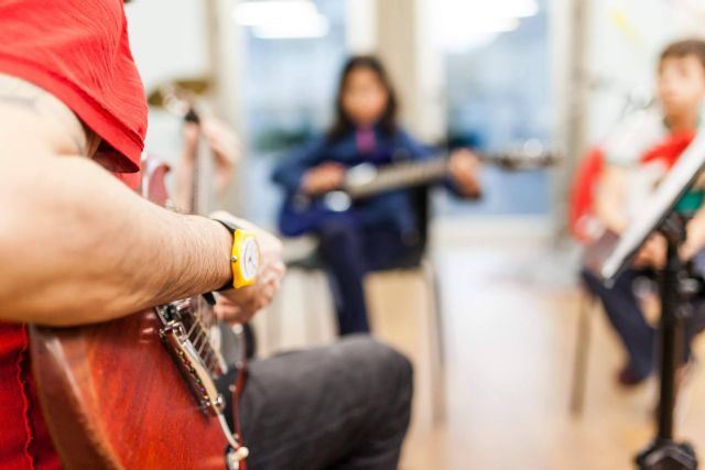 Los múltiples beneficios de escuchar música y de aprender a tocar instrumentos - 1, Foto 1