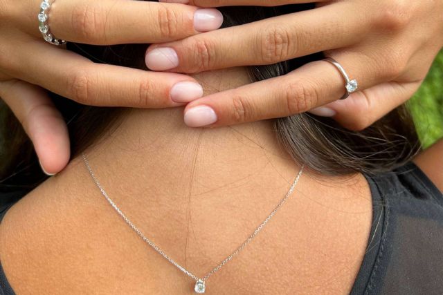 Joyas básicas, esenciales para lucir una piel bronceada después del verano - 1, Foto 1