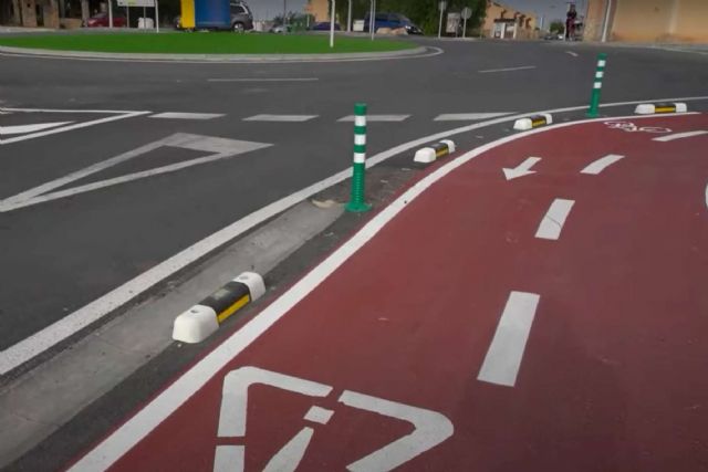 En la ciudad de Cartagena, Abadecom fue el encargado del suministro de separador de carril bici fotoluminiscente - 1, Foto 1