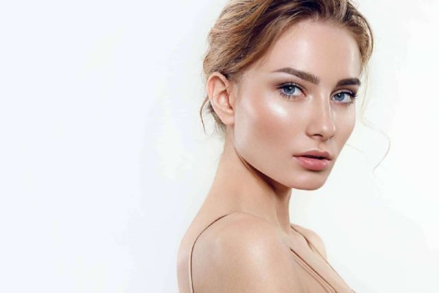 Alluring Clinic lleva a cabo rellenos faciales con ácido hialurónico que aportan resultados naturales - 1, Foto 1