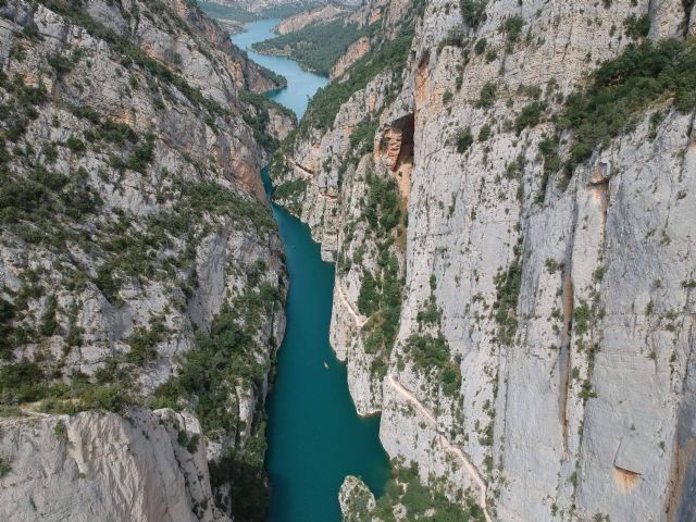 Disfrutar de una experiencia distinta realizando una vía ferrata en el Congost de Mont-rebei - 1, Foto 1