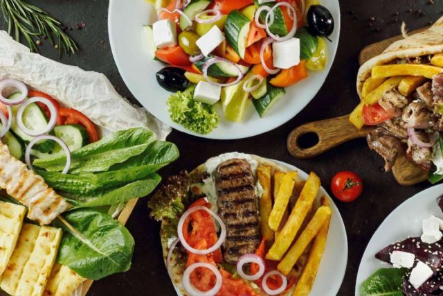 Comida casera y de cercanía con entrega a domicilio, por Greek Aribau - 1, Foto 1
