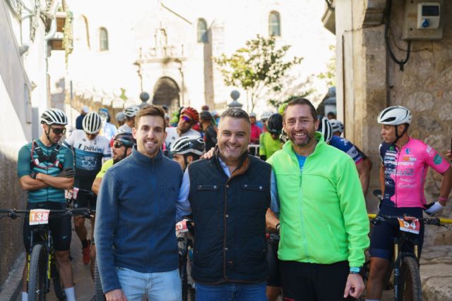 Javier Écija y Beatriz Martínez se imponen en la ´II The Cañamon Bike Race´ de Budia - 1, Foto 1