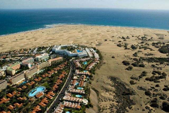 Los municipios de la AMT Sol y Playa multiplican por seis sus residentes durante este verano - 1, Foto 1