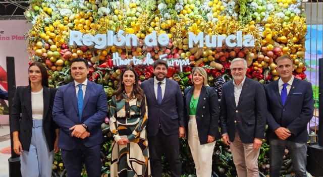 El alcalde José Miguel Luengo visitó a las empresas locales en Fruti Attraction 2023 - 1, Foto 1