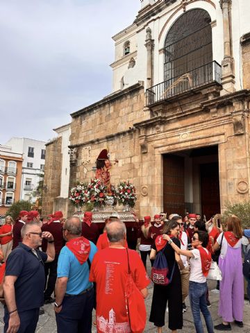 Ms de un millar de peregrinos de Totana llegan a Mrida acompaados por la imagen de Santa Eulalia - 10