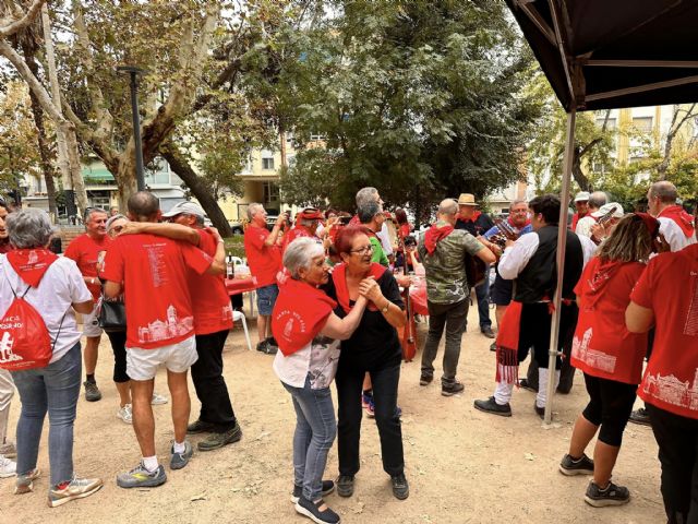 Ms de un millar de peregrinos de Totana llegan a Mrida acompaados por la imagen de Santa Eulalia - 15