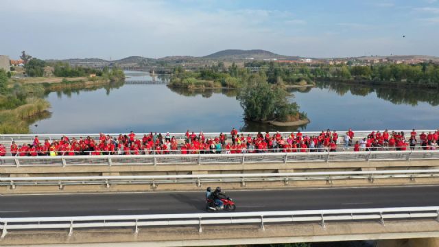 Ms de un millar de peregrinos de Totana llegan a Mrida acompaados por la imagen de Santa Eulalia - 24
