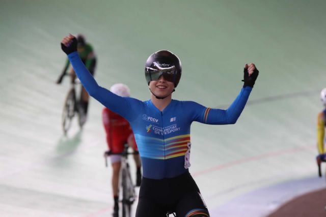 Doce corredoras para el renovado proyecto femenino de Valverde Team - 1, Foto 1