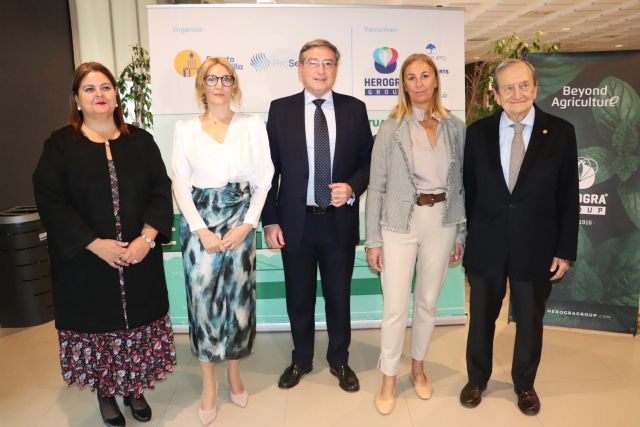 El Puerto de Sevilla muestra su liderazgo como nodo logístico en el sector del fertilizante - 1, Foto 1