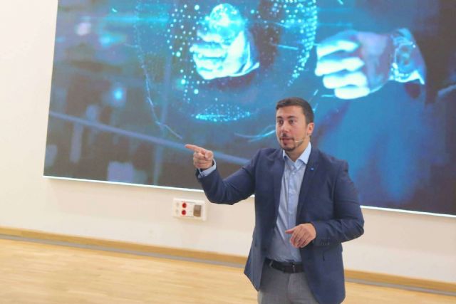 Hacer 4 fotos con el móvil y subirlas a Idealista no es comercializar un inmueble. Delavera (consultora inmobiliaria) da su estrategia - 1, Foto 1