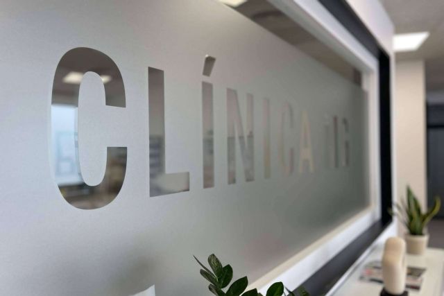 Clínica MG Dental, especialistas en cirugía oral y maxilofacial - 1, Foto 1