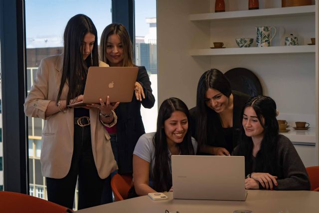 La empresa Primera Impresión habla sobre su papel en el sector del merchandising y artículos promocionales - 1, Foto 1