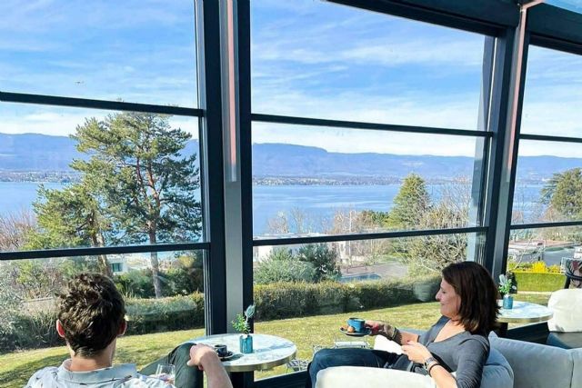 Conocer los beneficios de contar con las ventanas correderas plegables verticales de Airclos - 1, Foto 1