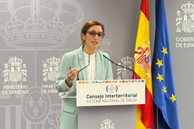 Mónica García y las comunidades se comprometen a revisar los criterios de acreditación de plazas e impulsar medidas para retener el talento - 1, Foto 1
